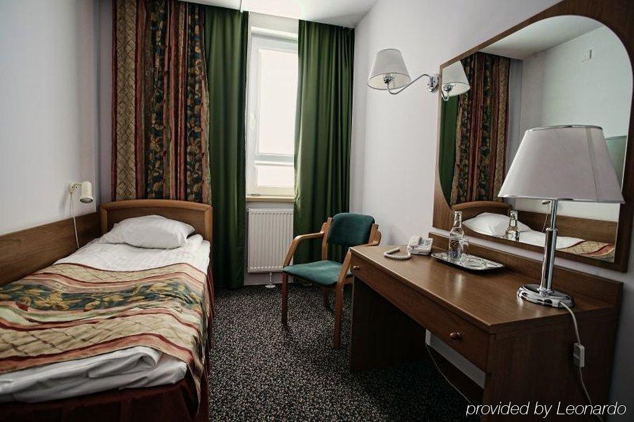 Hotel Victoria Lublin Room photo
